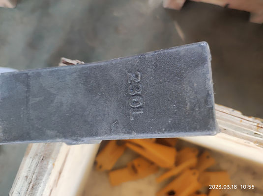 23F 23ST 230L 230ST 230CPE 23WTL Conjunto de Caçamba com Dentes de Tigre Duplos