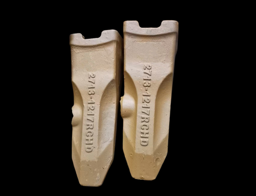A cubeta dos dentes da cubeta de Daewoo do tipo do N.B. TIG® derruba o dente 2713-1217 com material durável para máquinas moventes da terra de Daewoo