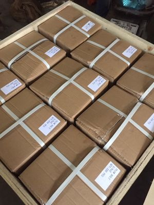 P60 Escavação de balde de fechamento de alfinete com milha de aço revestido de zinco superfície de oxigênio preto