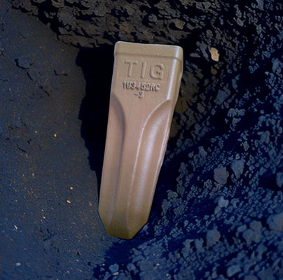 Dureza dos dentes 52HRC da cubeta da rocha do aço de liga 330 do tipo dos dentes N.B. TIG® da cubeta de China 1U3452RC para a máquina do gato J450